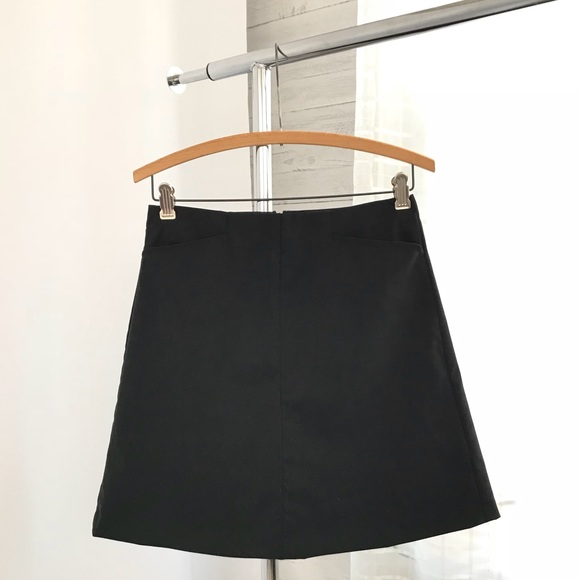 Theory Dresses & Skirts - Theory Center Seam Black Flare Skirt with Pockets
